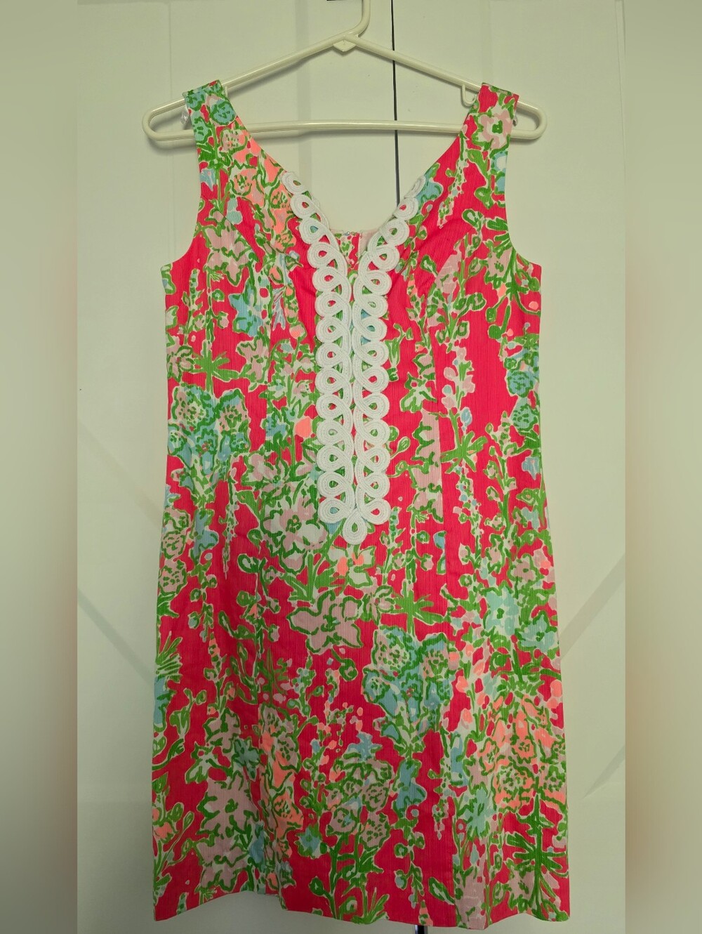Lilly Pulitzer Southern Charm Pink Script Logo Tag on Pastel Floral Fabric